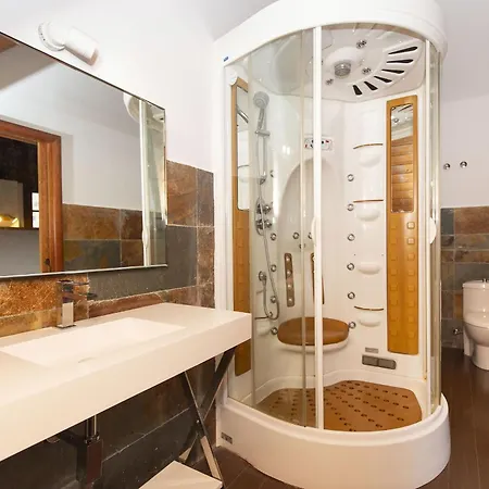 Mirador De Sallent By Bevalle